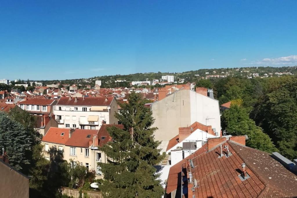 Bel Appartement Au Bord De L'Allier Classe 4* Vichy Exterior photo